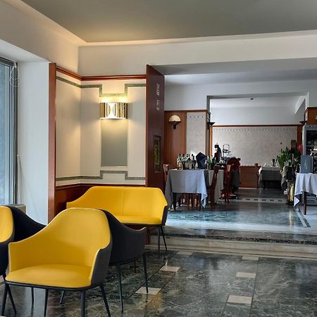 Hotel Centrale San Pellegrino Terme Bagian luar foto