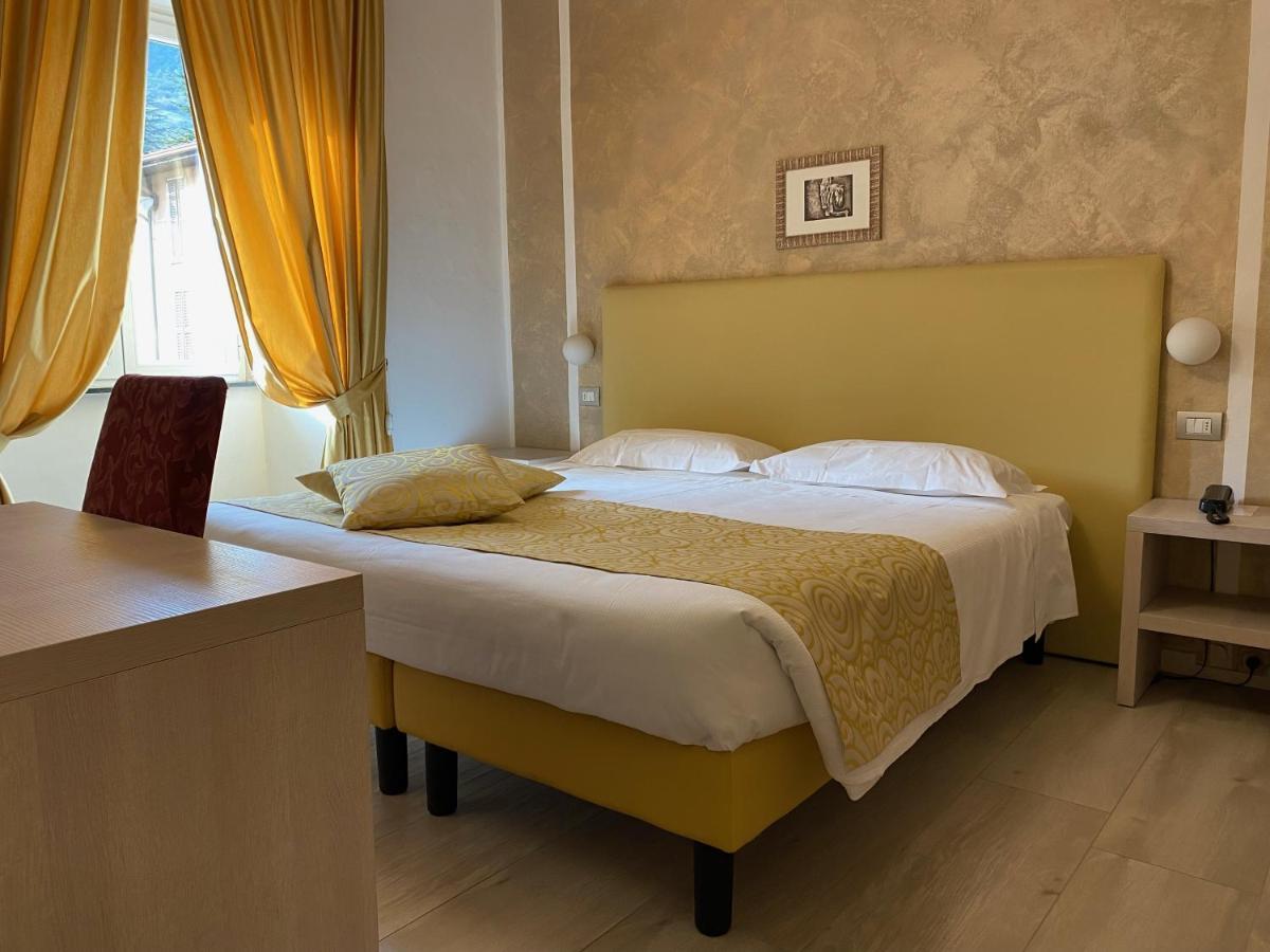 Hotel Centrale San Pellegrino Terme Bagian luar foto